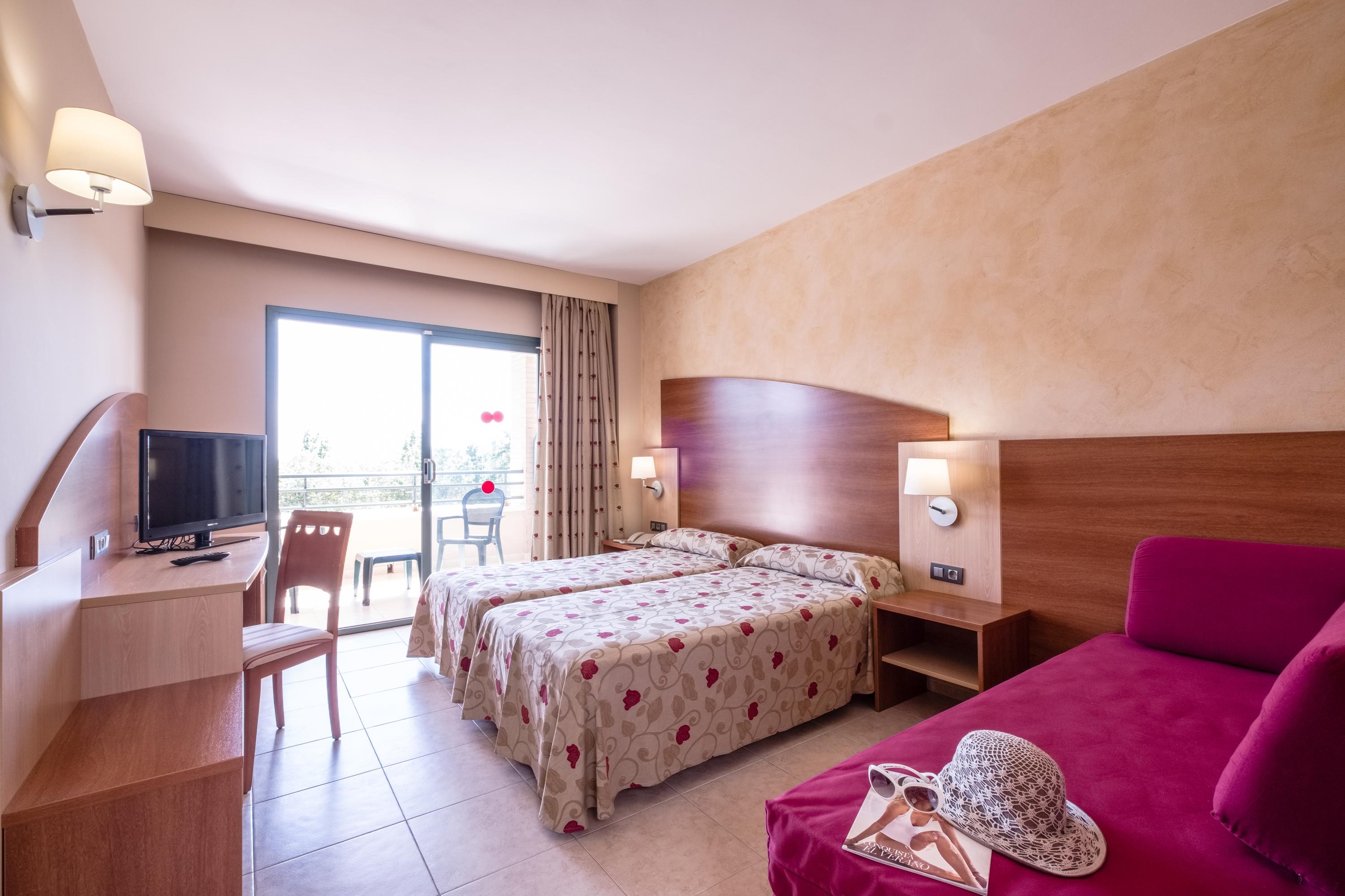 Hotel California Palace ซาลอว์ ภายนอก รูปภาพ