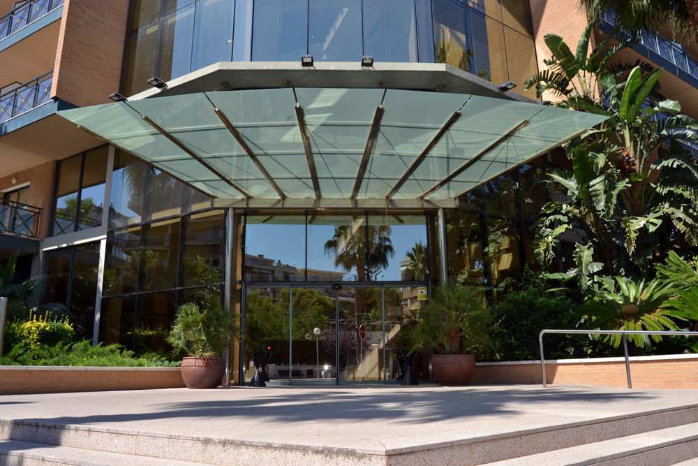 Hotel California Palace ซาลอว์ ภายนอก รูปภาพ